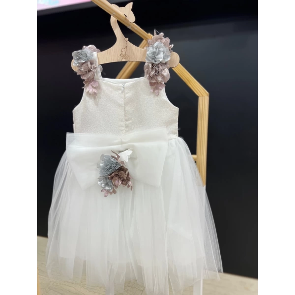 Λευκό φόρεμα με αποσπώμενα λουλούδια & Φιόγκο - 1